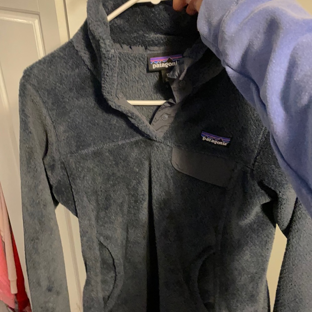 Patagonia sweatshirt